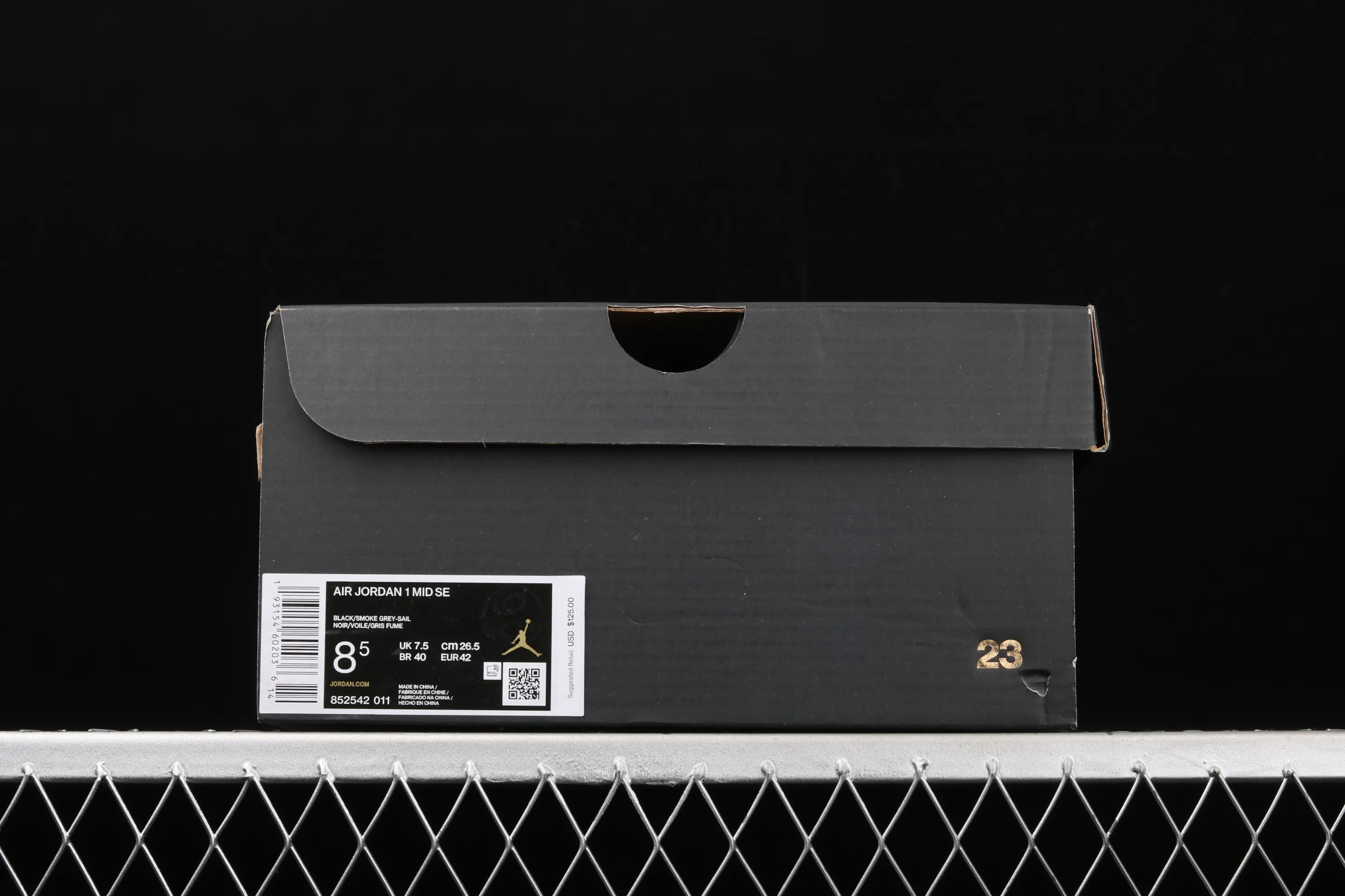 All Categories Air Jordan Jordan Series Basketball Shoes Air Jordan 1 Mid Air Jordan 1 Mid AJ1 Joe 1 Silk Earl Embroidery Thread Hook Mid-top Basketball Shoes 852542-011